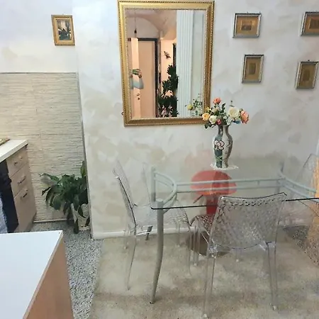 Sun House * 卡利亚里